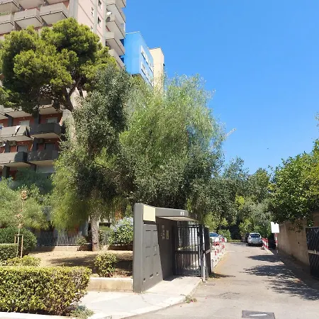 公寓 La Casa Al Cancello Rotto 巴里